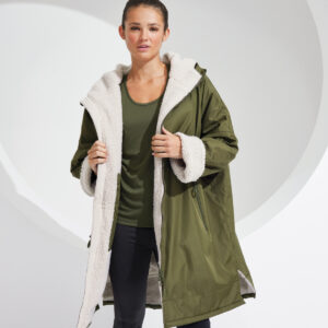 TriDri® All-seasons waterproof changing robe